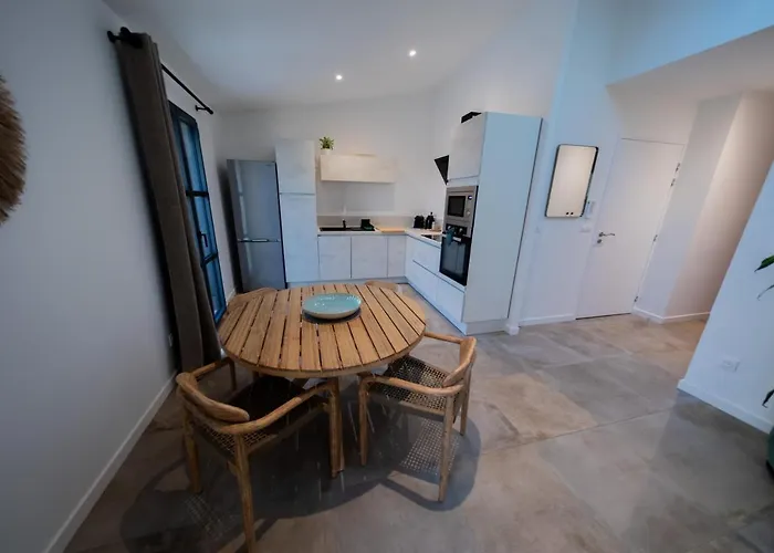 La Maison Du Port Marsa * Marseillan (Herault)